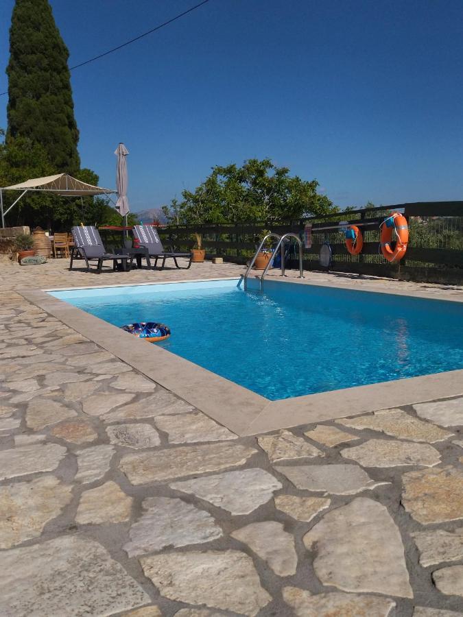 Villa Serenity Vóvikes Buitenkant foto